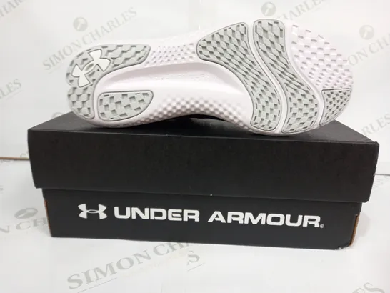 BOXED PAIR OF UNDER ARMOUR CHARGED BREEZE SHOES IN BLACK UK SIZE 7