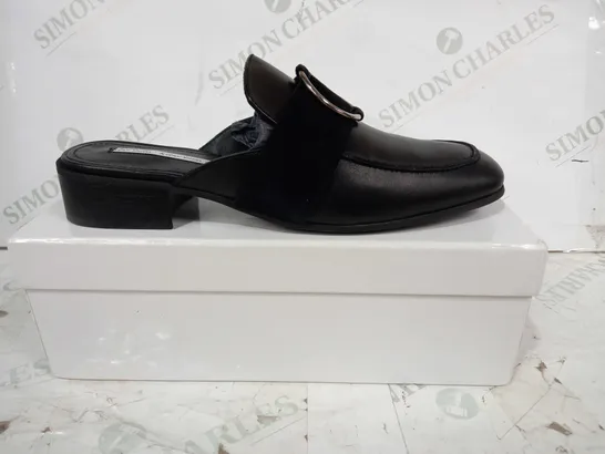 BOXED PAIR OF SHOES AND OTHER STORIES O-RING SLIP-ON LOAFERS IN BLACK EU SIZE 39