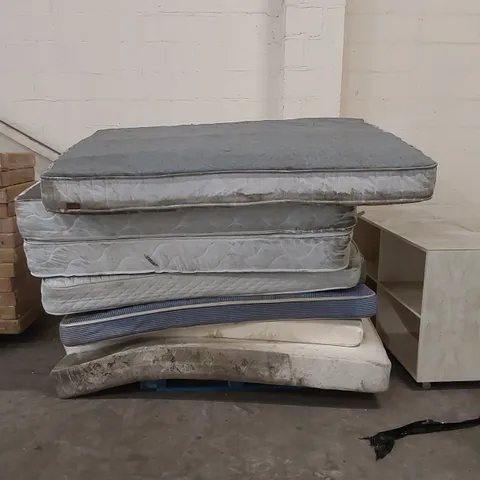 APPROX 8 X ASSORTED MATTRESSES. BRANDS, SIZES AND CONDITIONS VARY