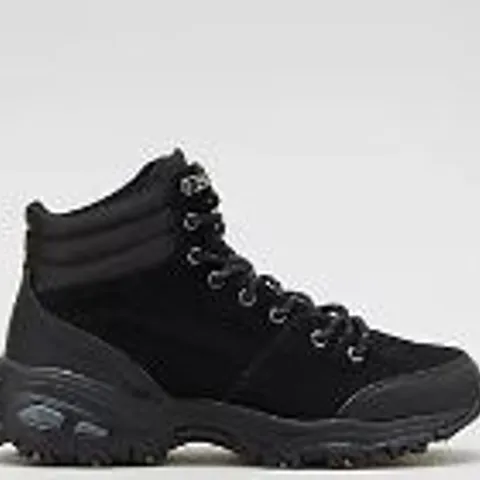 SKECHERS D'LITES SATIN COLLAR LACE UP BOOT BLACK SIZE 6.5