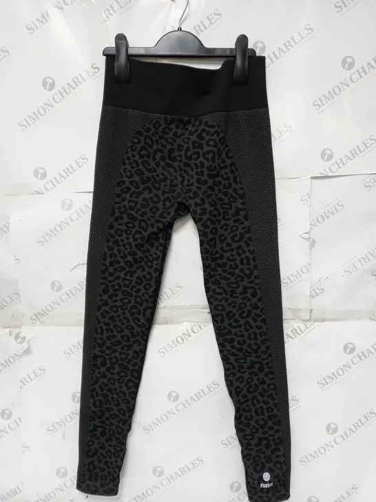 BIBA FITNESS LEGGINGS BLACK LEOPARD  SIZE 12