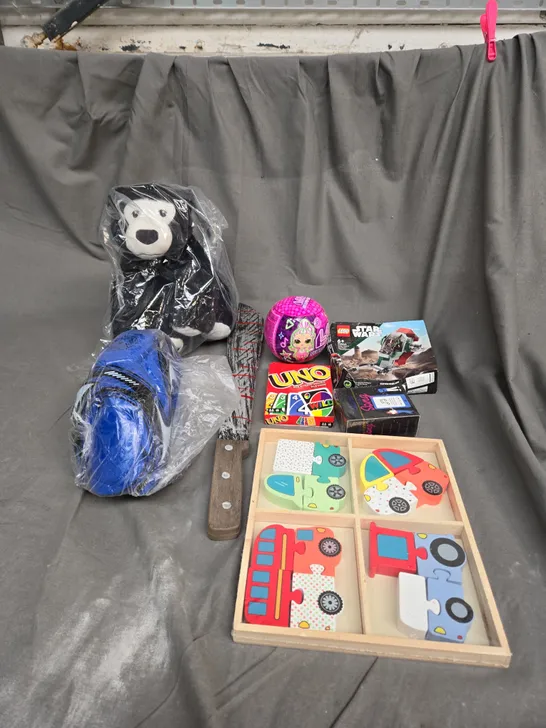 BOX OF ASSORTED TOYS AND GAMES TO INCLUDE TEDDIES, LEGO AND CARD GAMES