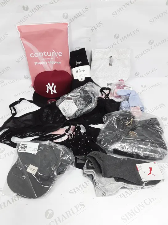 MEDIUM BOX OF ASSORTED ACCESSORIES TO INCLUDE DIOR WASH BAG, PUMA AND BOUX AVENUE