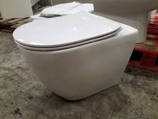 BRAND NEW TOILET PAN WITH SEAT