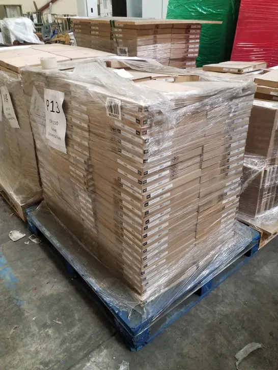 PALLET CONTAINING APPROXIMATELY 150 BOXED CURVED UNIVERSAL TRIMS