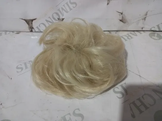 EASILOCKS ELASTICTED SCRUNCHIE ICE BLONDE