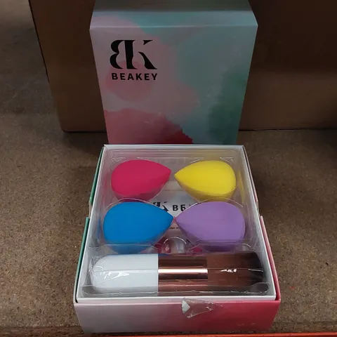 BOX OF APPROXIMATELY 55X BRAND NEW MAKEUP SPONGE SETS (1 BOX)