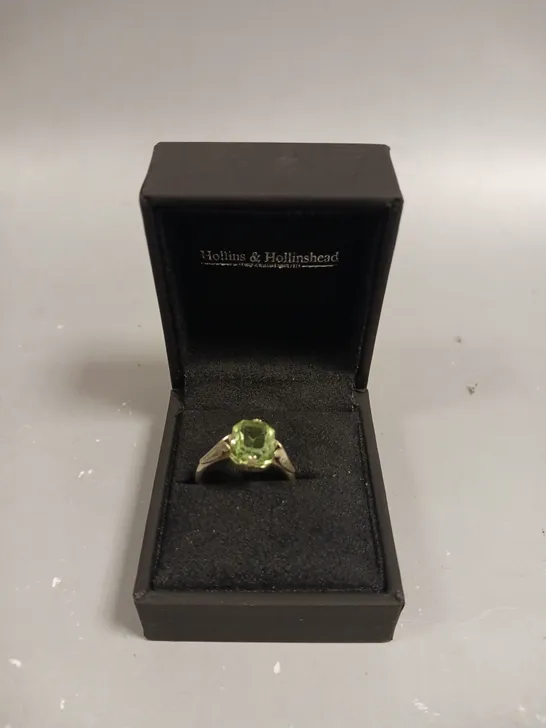 HOLLINS AND HOLLINSHEAD SILVER CUBIC GREEN STONE RING 