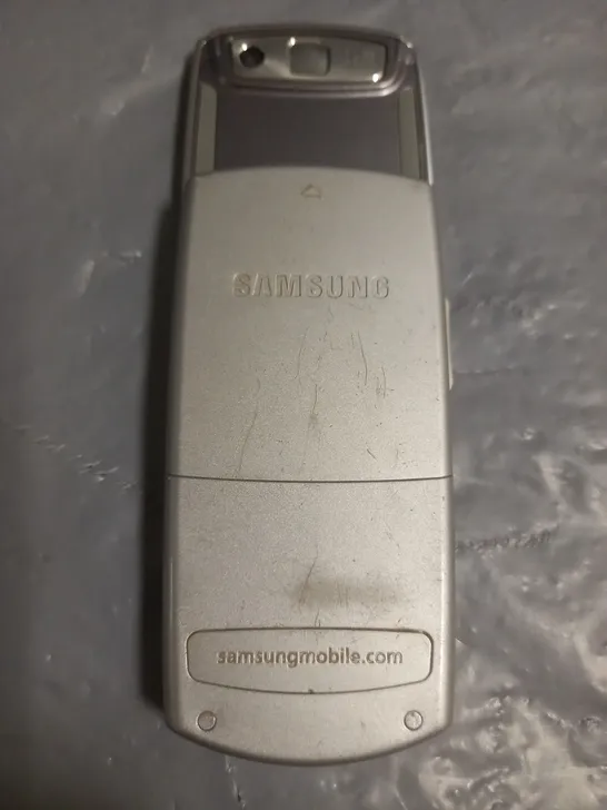 SAMSUNG SGH-700