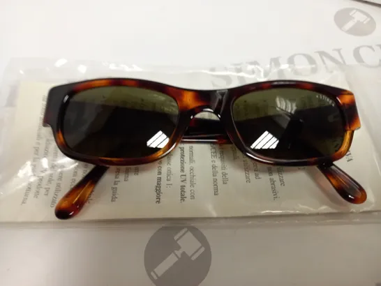 APPROXIMATELY 10 DIERRE STING SUNGLASSES - BOXED