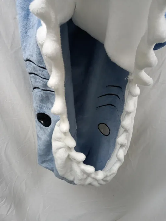 SHARK SLEEPING BAG WITH OPEN MOUTH - SIZE XXL