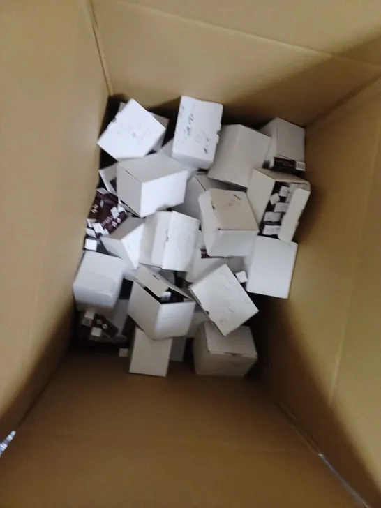 LOT OF APPROX 30 10PCS BOXES TO INCLUDE VAPER HEIGHTS FLUID