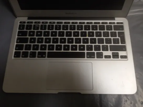 UNBOXED APPLE MACBOOK AIR LAPTOP