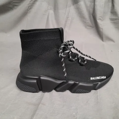 PAIR OF BALENCIAGA TRAINERS IN BLACK SIZE UK 9