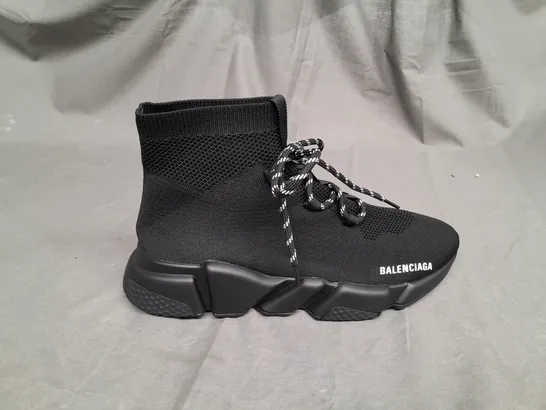 PAIR OF BALENCIAGA TRAINERS IN BLACK SIZE UK 9