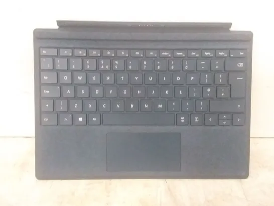 BOXED MICROSOFT SURFACE KEYBOARD 