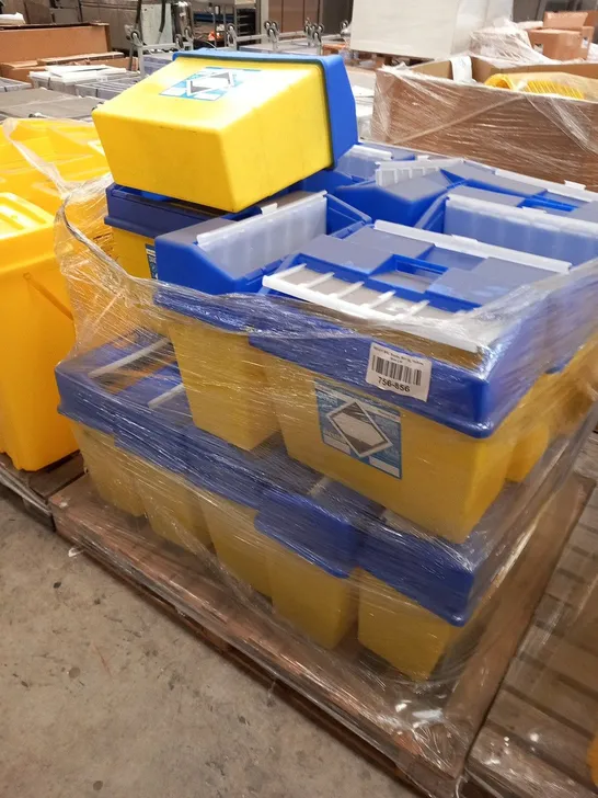 PALLET OF APPROXIMATELY 20 SHARPSAFE PHARMA 30L WD-011 BRL SHARPS BINS 30L YELLOW WITH BLUE LIDS