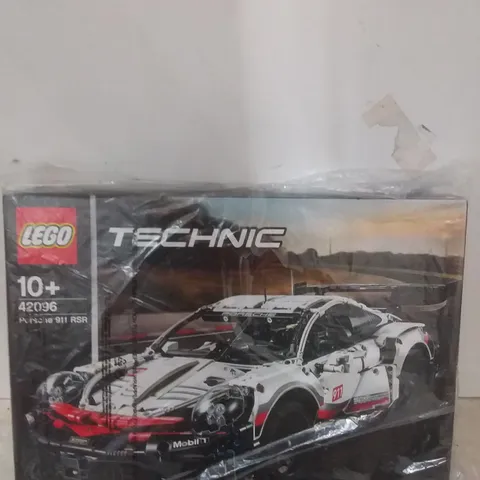 BOXED LEGO TECHNIC PORSCHE 911 RSR 