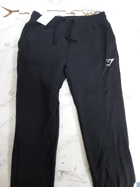 GYMSHARK CREST JOGGERS IN BLACK - SMALL