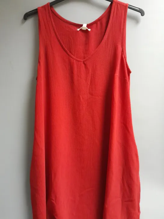 3 WOMEN'S TANK TOP DRESS IN BLUE, RED, KHAKI SIZES 8 AND 12