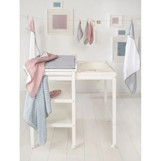 BOXED MICK CHANGING TABLE