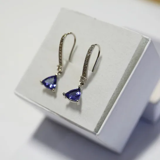 18CT WHITE GOLD DIAMOND STUD EARRINGS SET WITH TRILLIANT CUT TANZANITE AND DIAMONDS WEIGHING +2.24CT