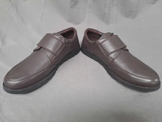 BOXED PAIR OF MALIN LEATHER SHOES IN BROWN UK SIZE 9