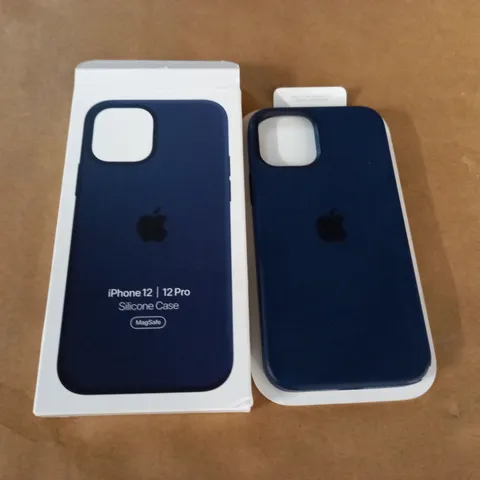 IPHONE 12 PRO SILICONE CASE IN DEEP NAVY