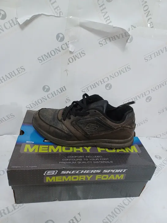 BOXED PAIR OF SKECHERS NAMPA SLIP RESISTANT BLACK WORK TRAINERS SIZE 8