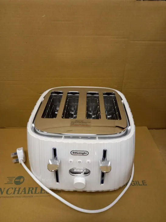 DELONGHI CTD4003 TOASTER