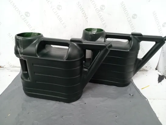 2X GARDEN WATERING CAN IN GREEN 