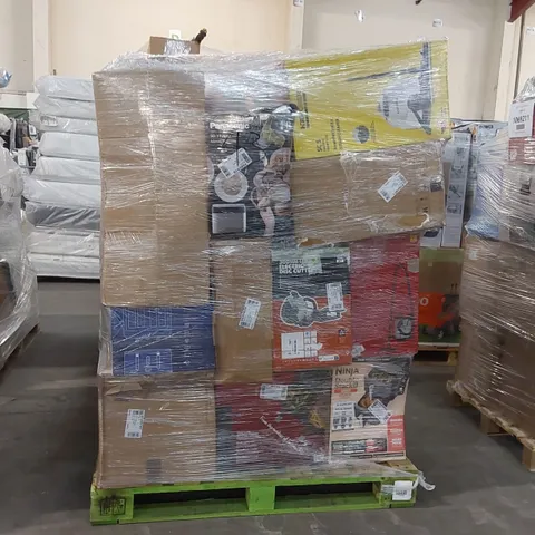 PALLET OF APPROXIMATELY 30 UNPROCESSED RAW RETURN HOUSEHOLD AND ELECTRICAL GOODS TO INCLUDE;