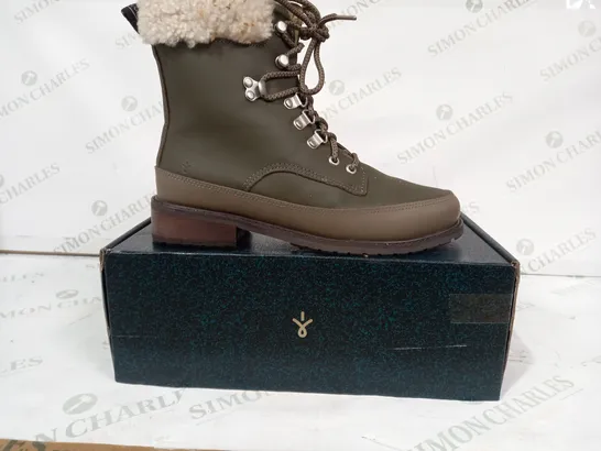 EMU OKAB WATERPROOF BOOTS - DARK OLIVE - UK 6