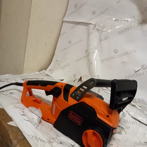 BLACK = DECKER CS2245 2200W CHAINSAW 