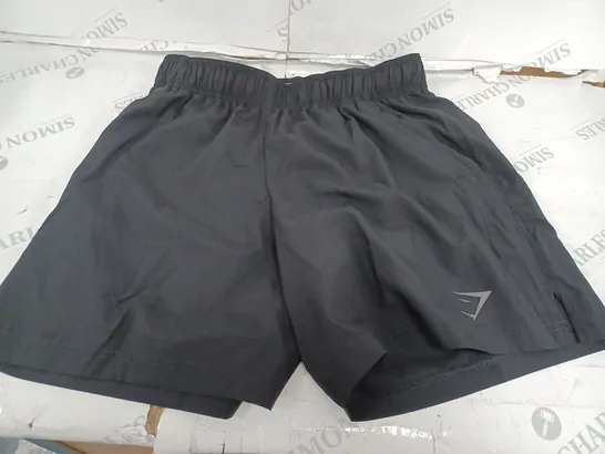 BLACK GYMSHARK SHORTS SIZE M 