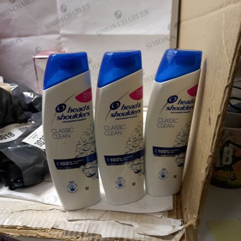 LOT OF 3 HEAD AND SHOULDERS CLASSIC CLEAN DERMA PURE ACTION SHAMPOO