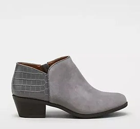 VIONIC MARISSA ANKLE BOOT CHARCOAL SIZE 7