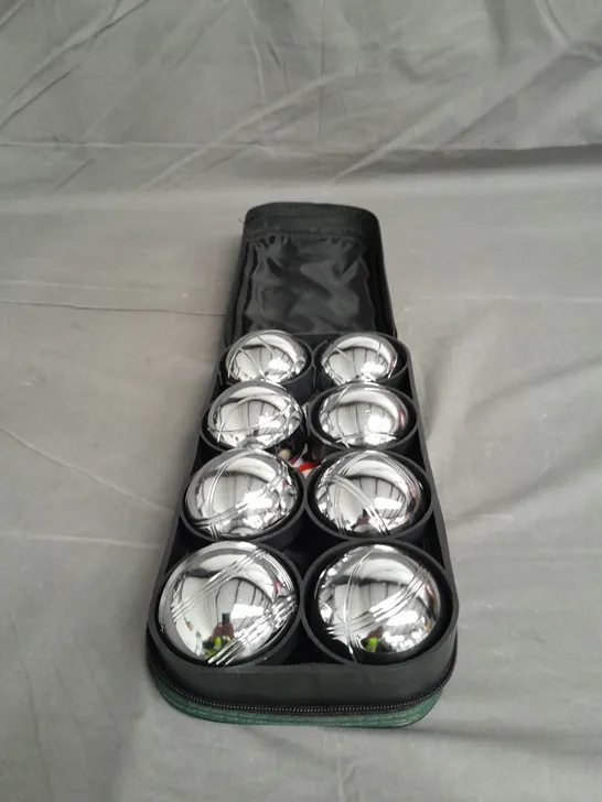 8 PIECE STEEL FRENCH BOULES SET