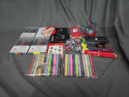 LOT OF ASSORTED TOYS AND GAMES TO INCLUDE PENS, TOY CARS AND DRAWING TOOLS 