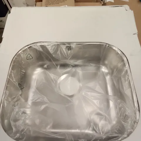 PACKAGED SAGAN 1 BOWL AND DRAINER SINK 