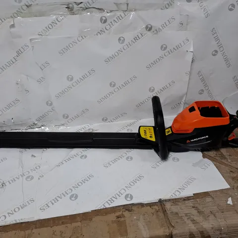 YARD FORCE 40V CORDLESS HEDGE TRIMMER WITH 58CM CUTTING LENGTH - COLLECTION ONLY 
