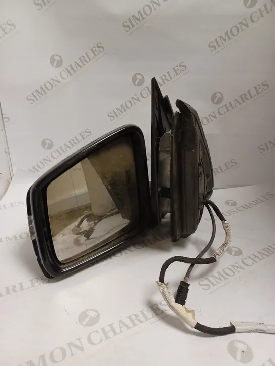 REPLACEMENT MERCEDES-BENZ N/S TURNING SIGNAL WING MIRROR - VEHICLE MODEL UNSPECIFIED 