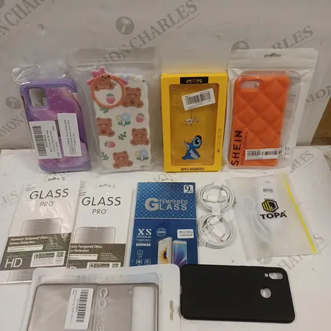 BOX OF APPROXIMATELY 25 ASSORTED MOBILE PHONE/TABLET ACCESSORIES TO INCLUDE CASES, CHARGING CABLES, POWER BANKS ETC 