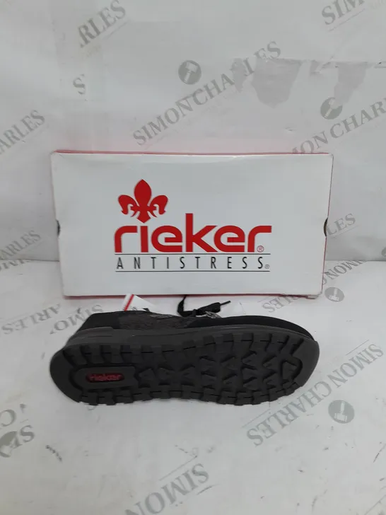 BOXED RIEKER ZIP BLACK TRAINERS IN SIZE 5 