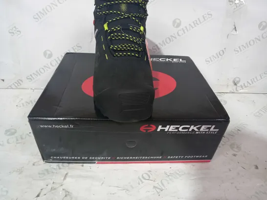 BOXED PAIR OF HECKEL MACCROSSROAD 3.0 META S3 HIGH BOOTS IN BLACK UK SIZE 8