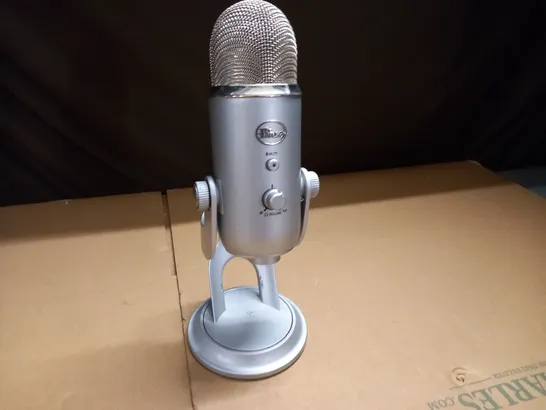 UNBOXED BLUE USB MICROPHONE