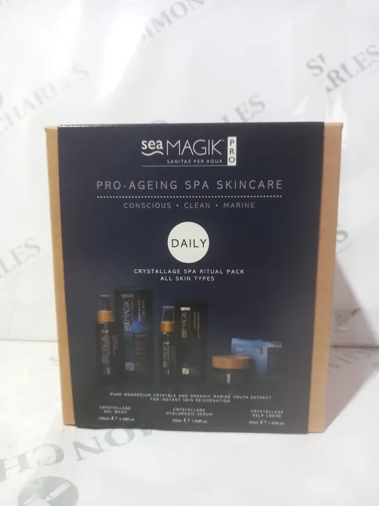 BOXED SEA MAGIK PRO-AGEING SPA SKINCARE SET