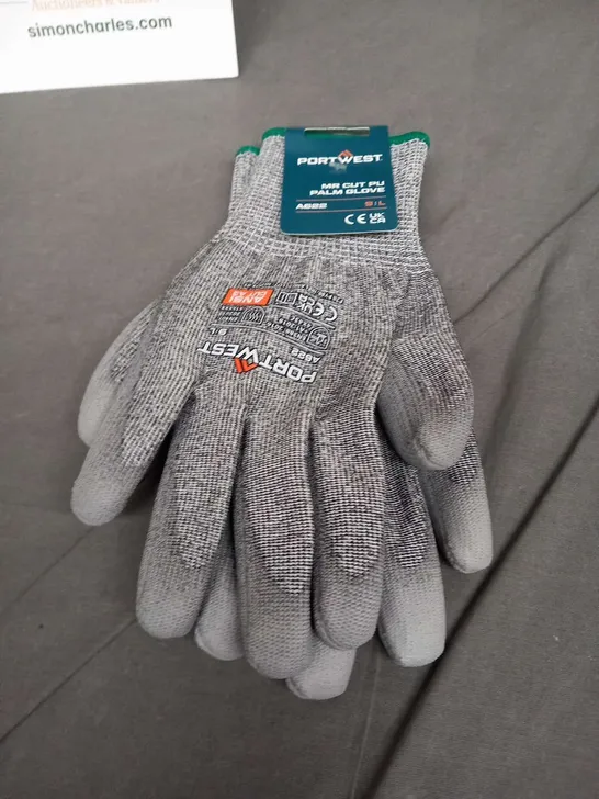 THREE PAIRS OF PORTWEST MR CUT PU PALM GLOVES 9L