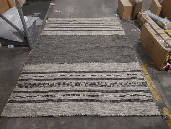 BRAND NEW BAGGED PACO HOME KILIM RUG - 200 x 290cm