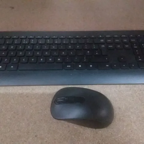 MICROSOFT WIRELESS 900 DESKTOP - KEYBOARD AND MOUSE COMBO